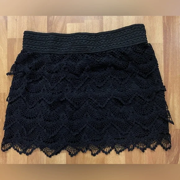 American Rag Skirt Black Lace - Picture 3 of 3